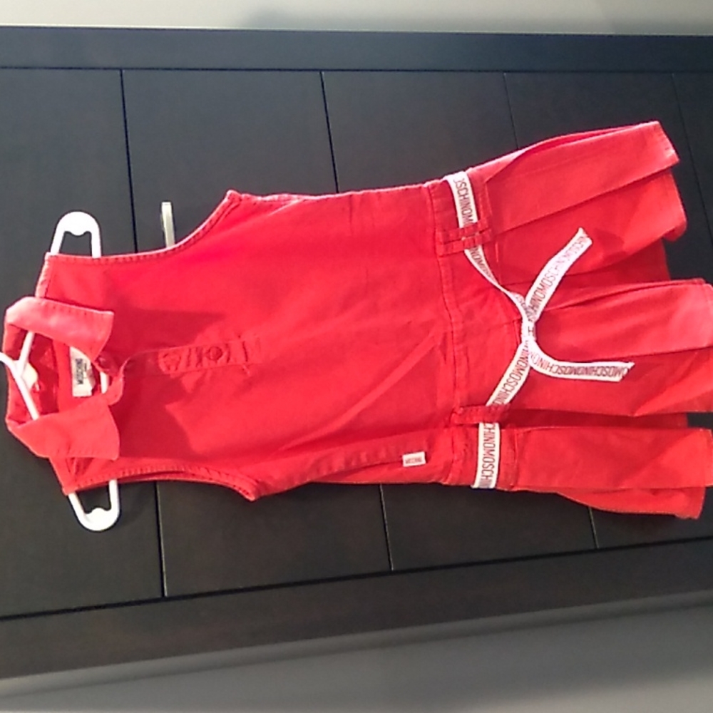 Moschino girls size 7 sleeveless pleated drop waist red dress with logo belt